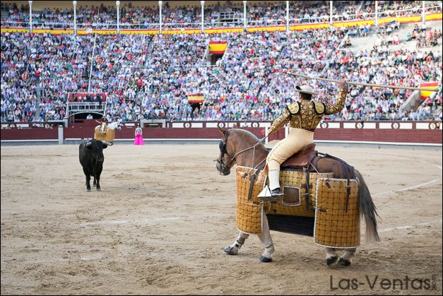 http://www.las-ventas.com/cronicas2014/0602/cuadrillas/08.jpg