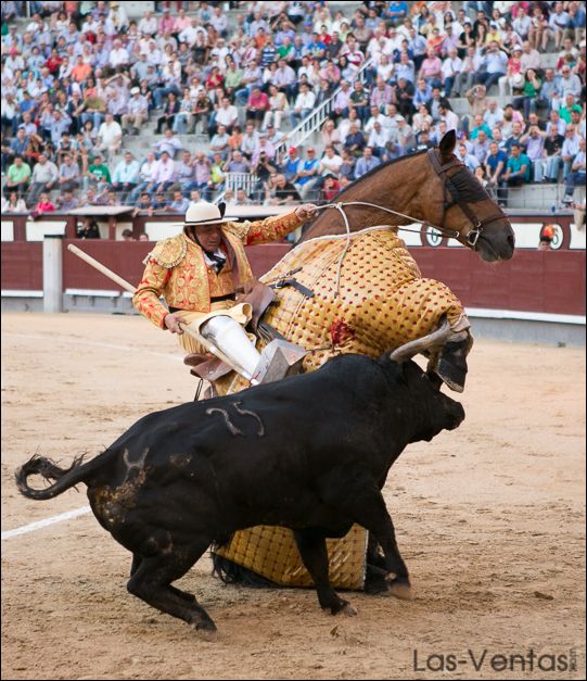 http://www.las-ventas.com/cronicas2014/0602/cuadrillas/18.jpg